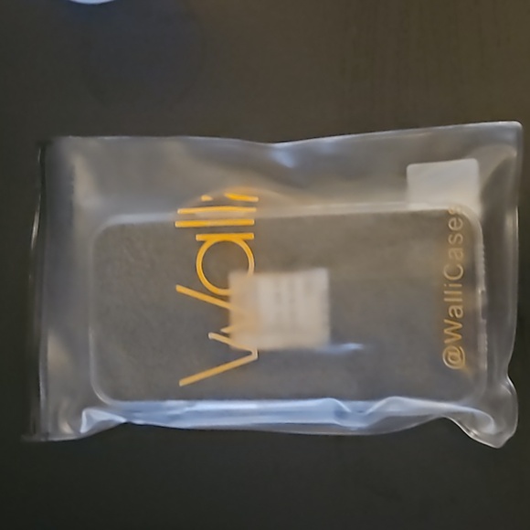 IPhone  13 Pro Leather Floral Card Holder Case - Picture 4 of 5